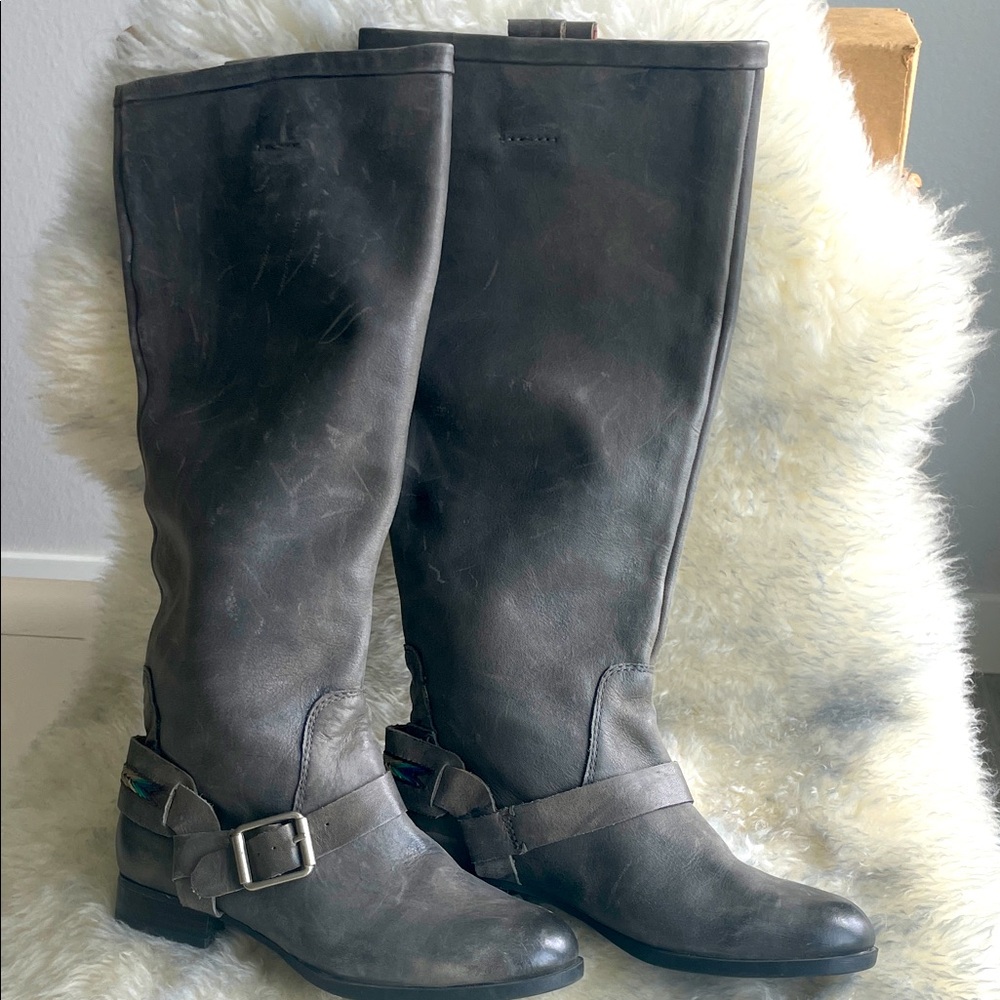 Brand new a lucky brand, knee-high, gray, distressed boot size - 8.5 -